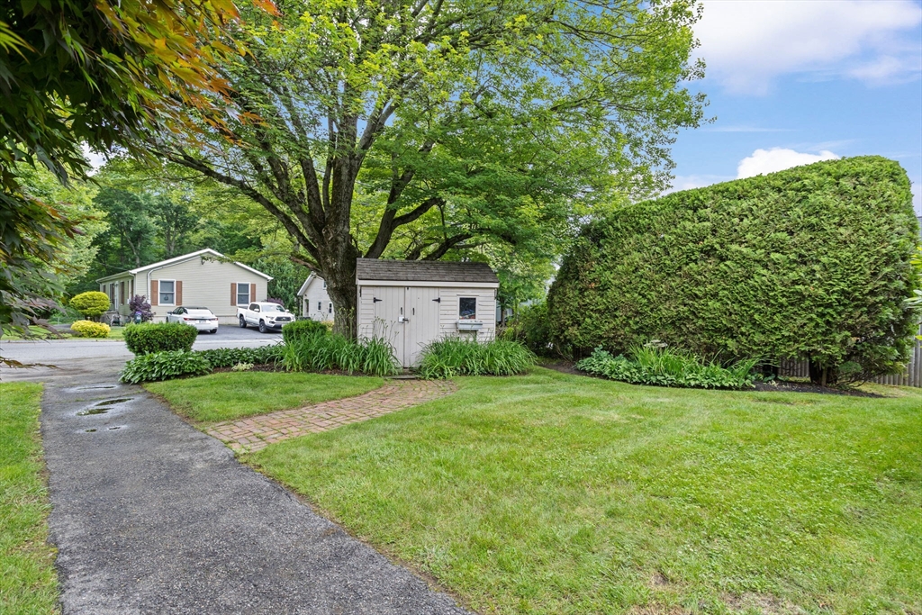 137 Brook St