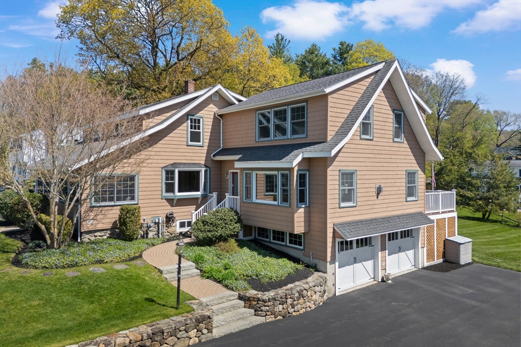 11 Highland Ave