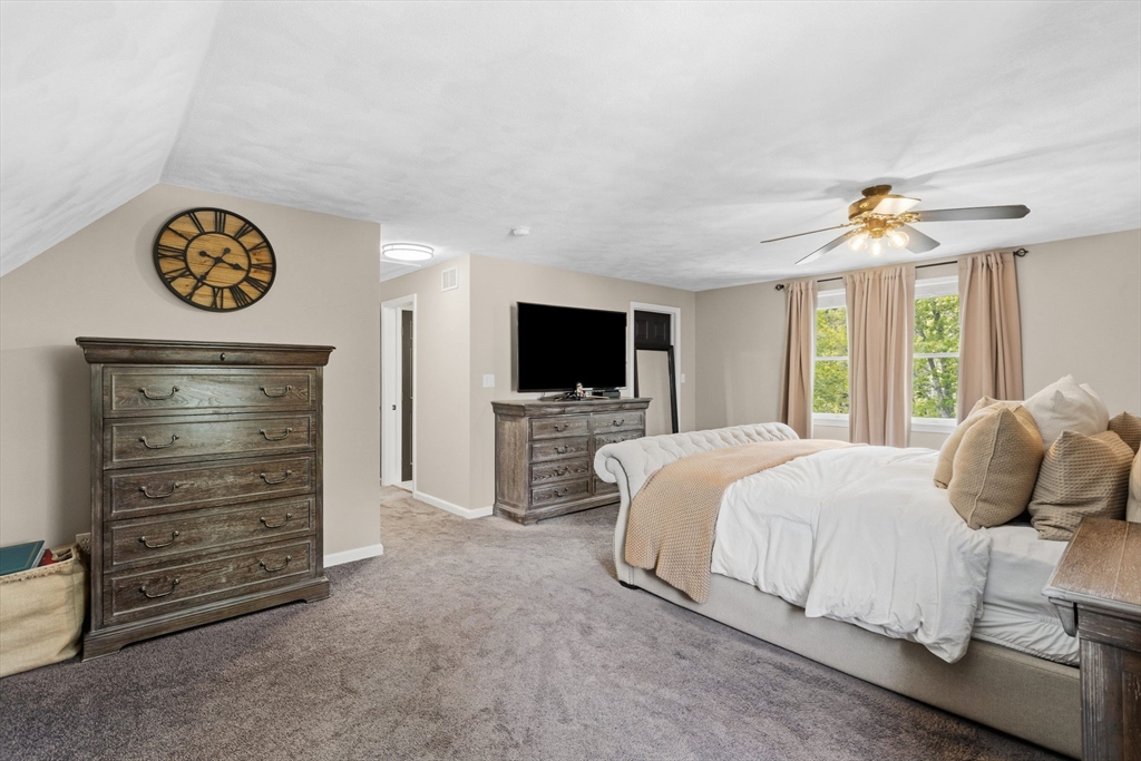 10 Seneca Ln