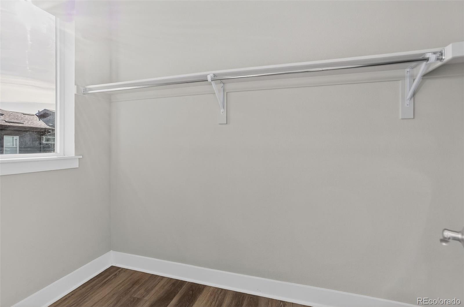 5181 N Vivian Street