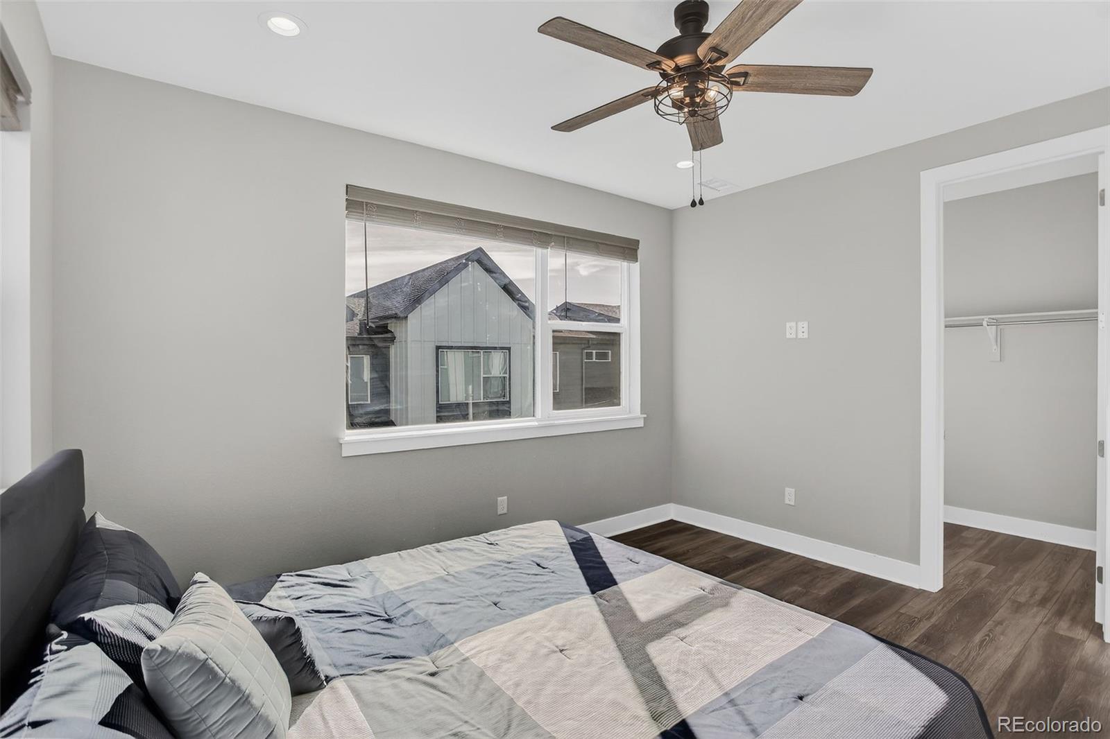 5181 N Vivian Street