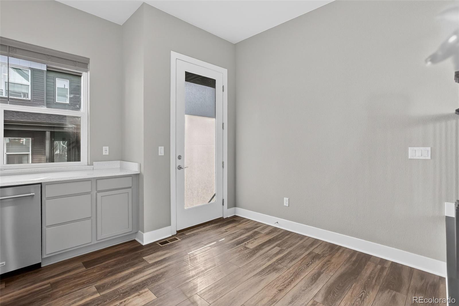 5181 N Vivian Street