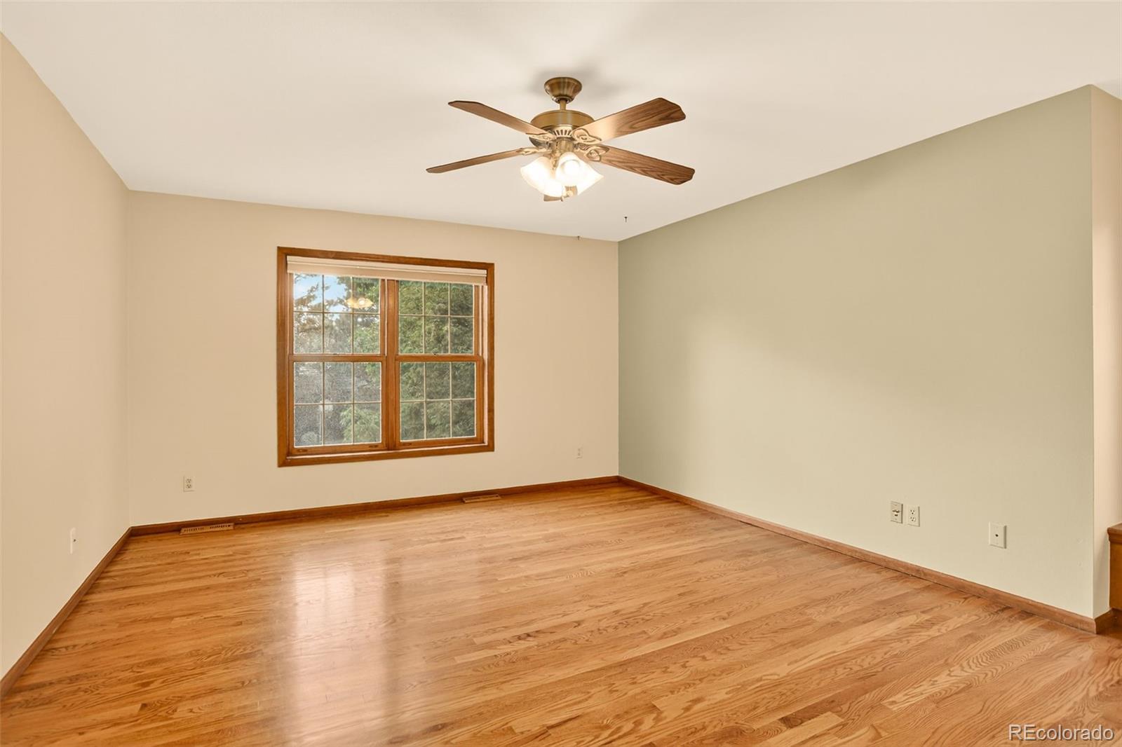 8020 S Oneida Court