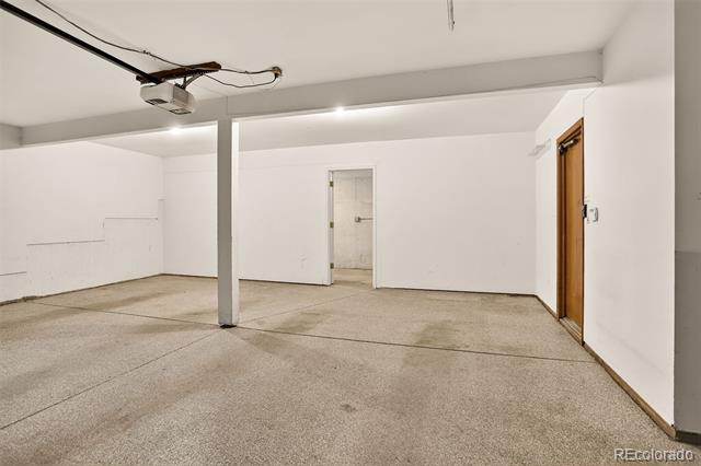 8020 S Oneida Court