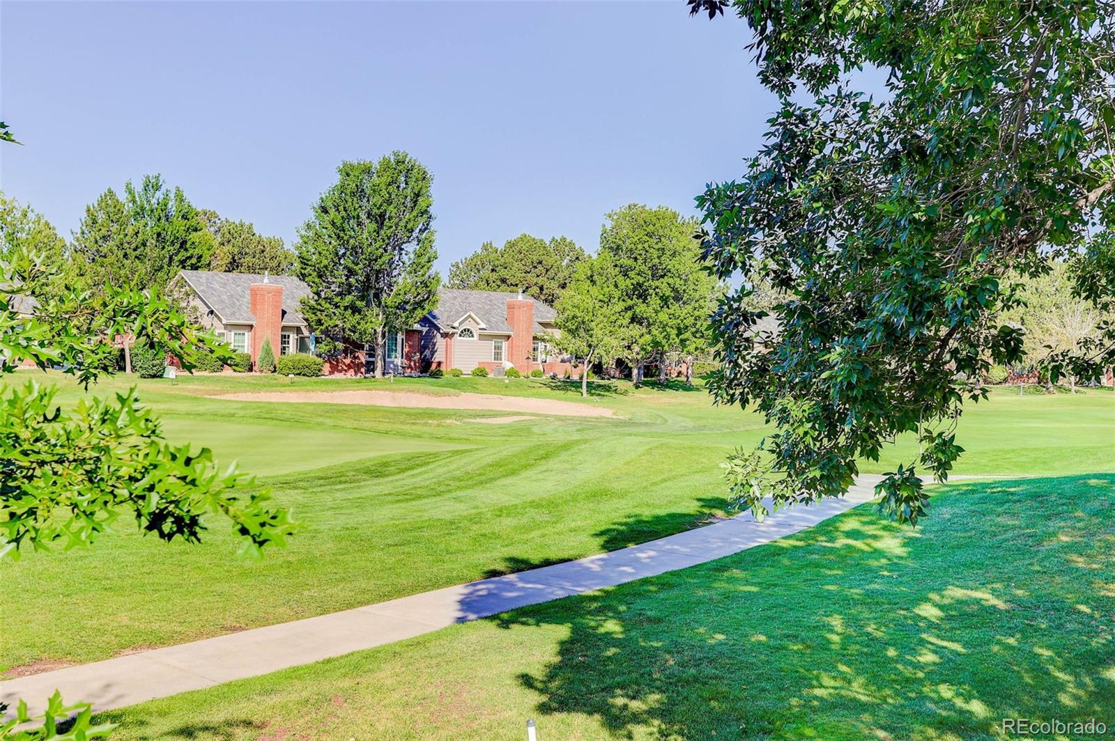 2718 W Greens Drive