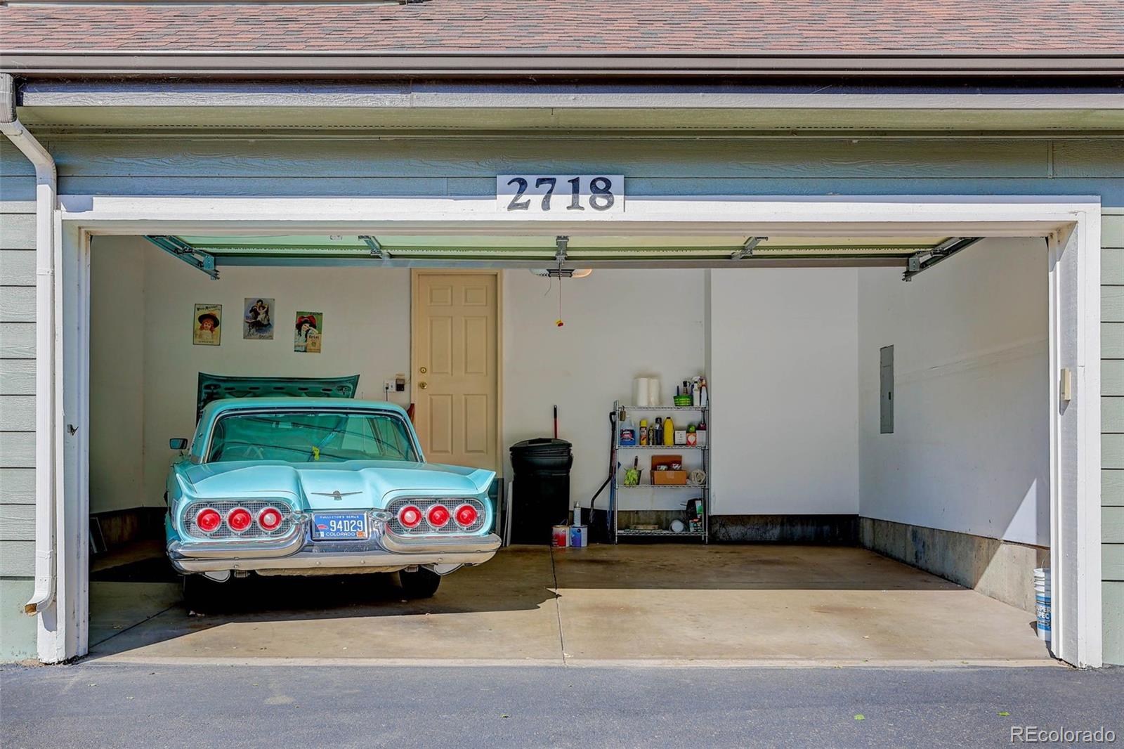 2718 W Greens Drive