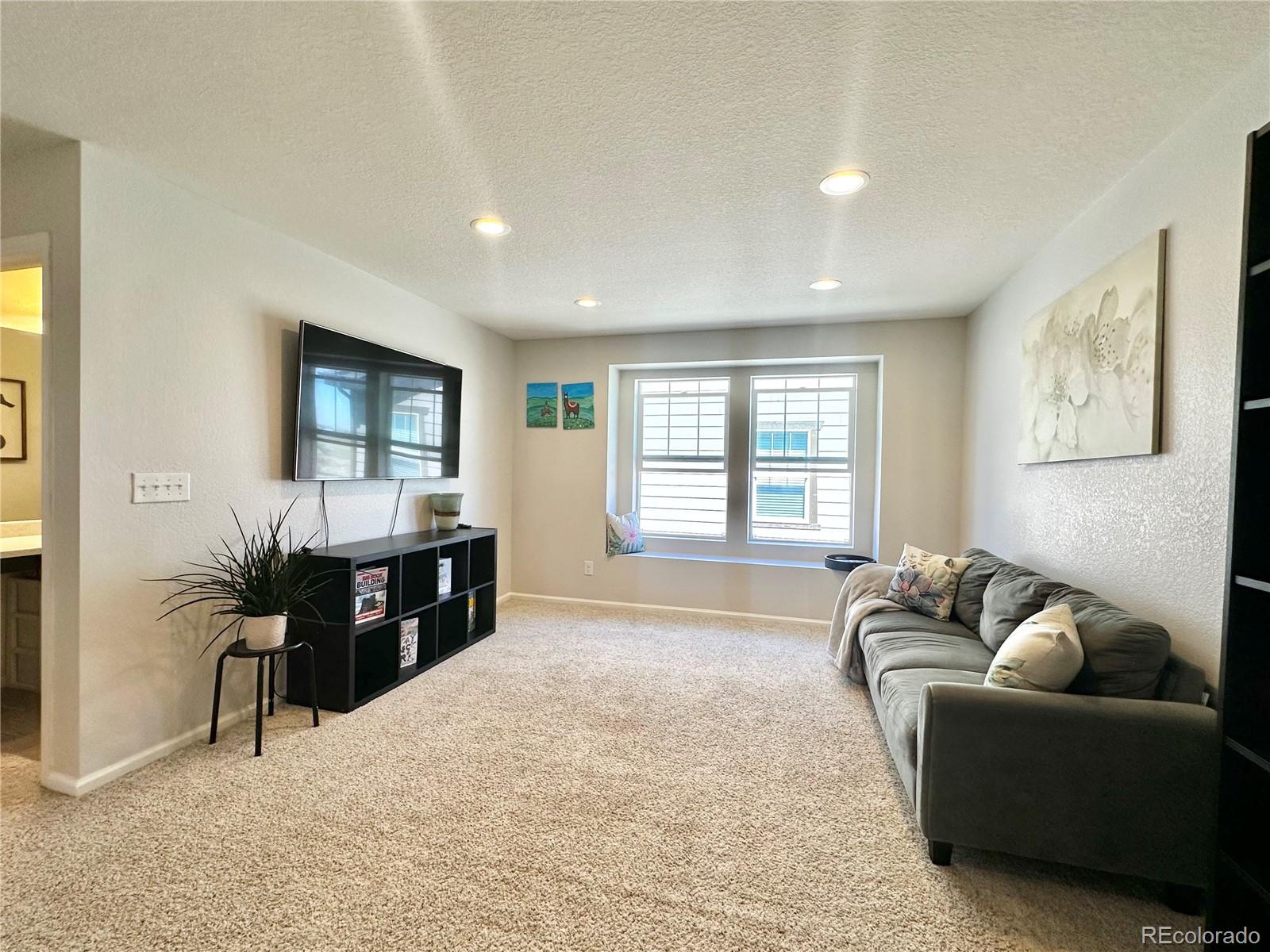 11008 Unity Lane