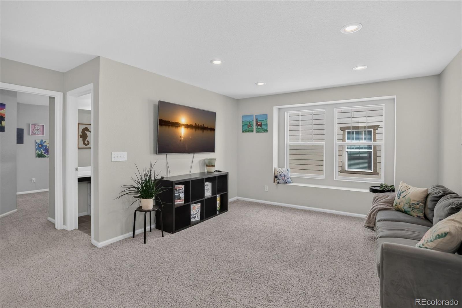 11008 Unity Lane
