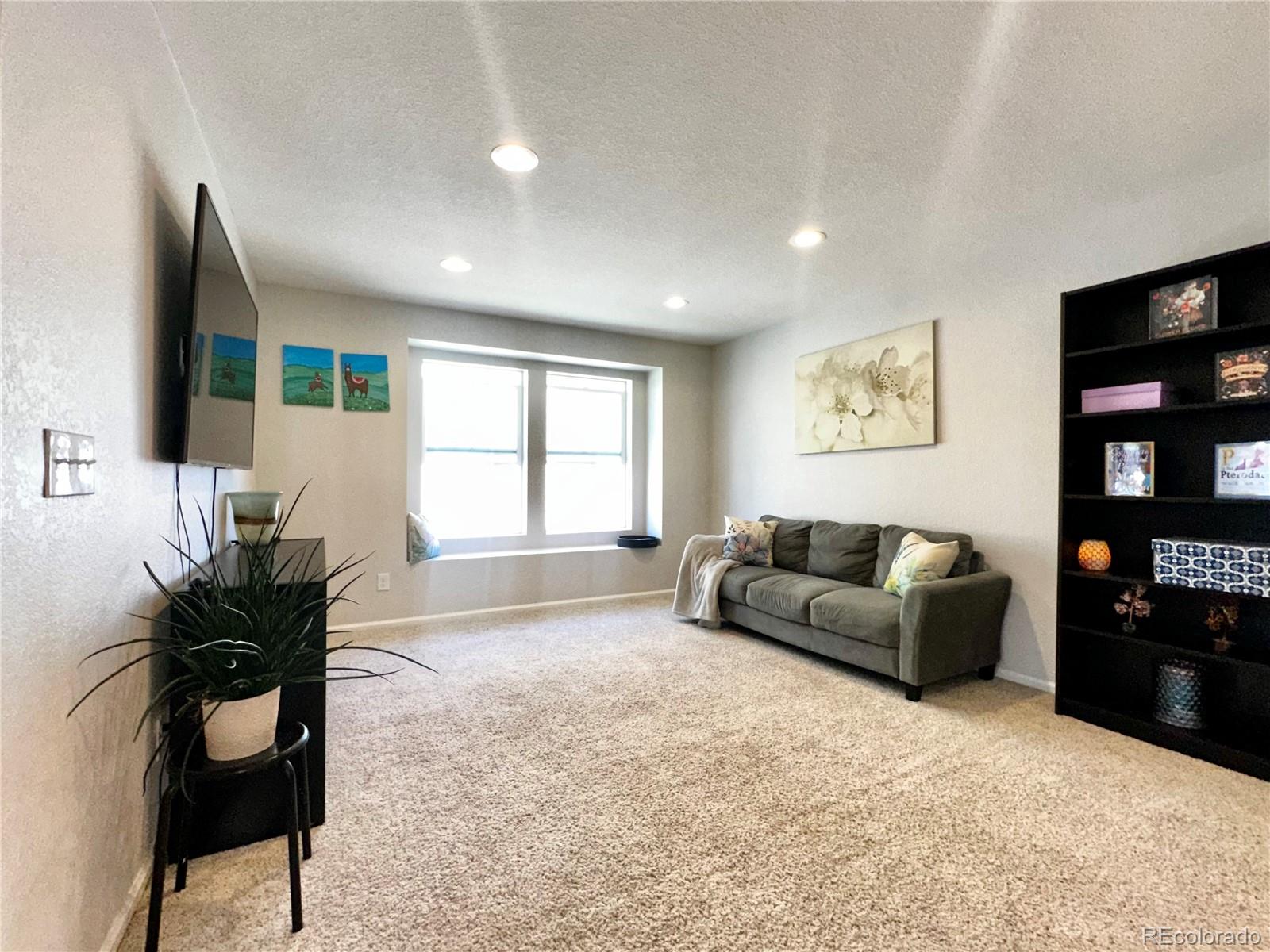 11008 Unity Lane