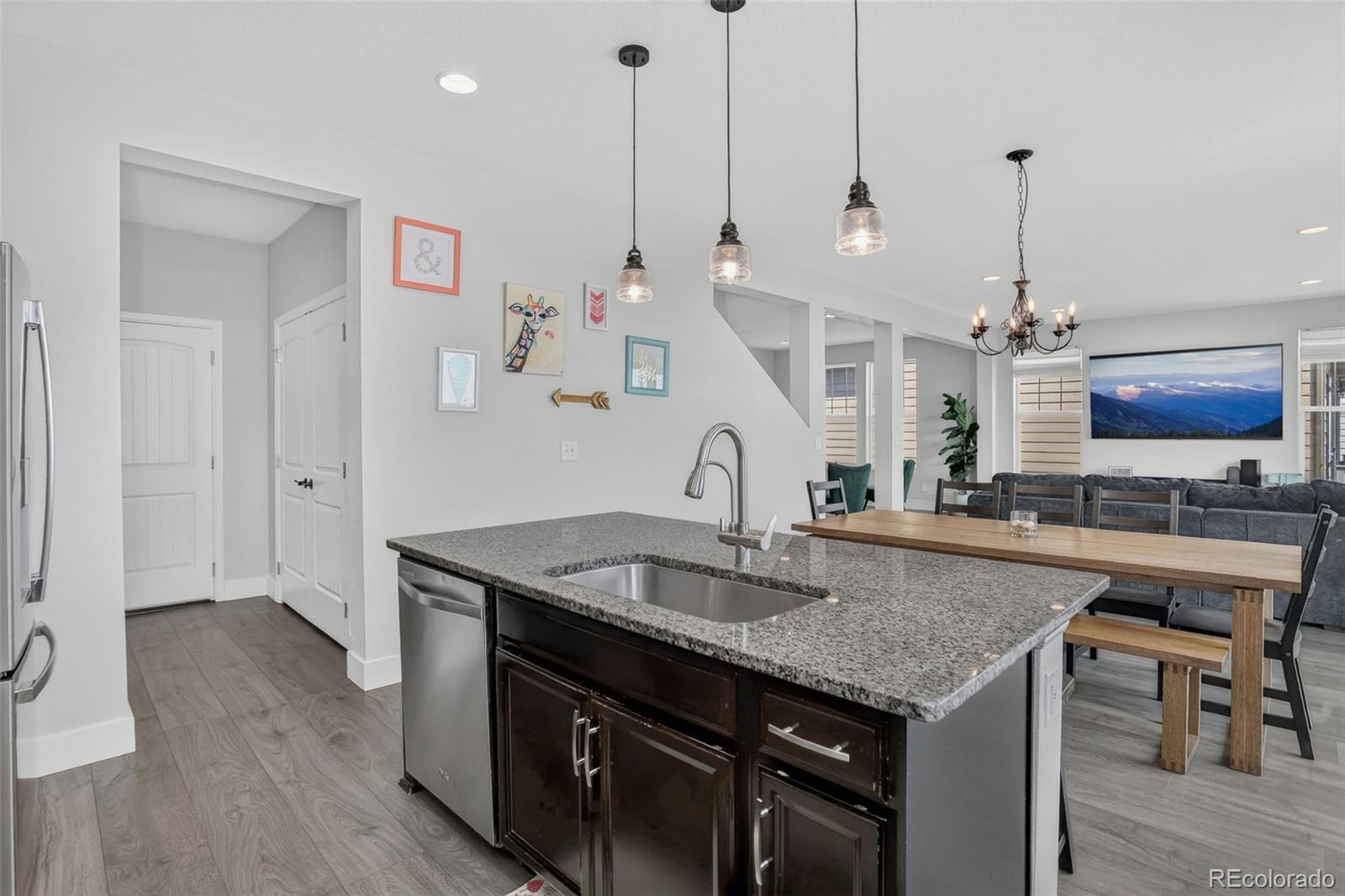 11008 Unity Lane
