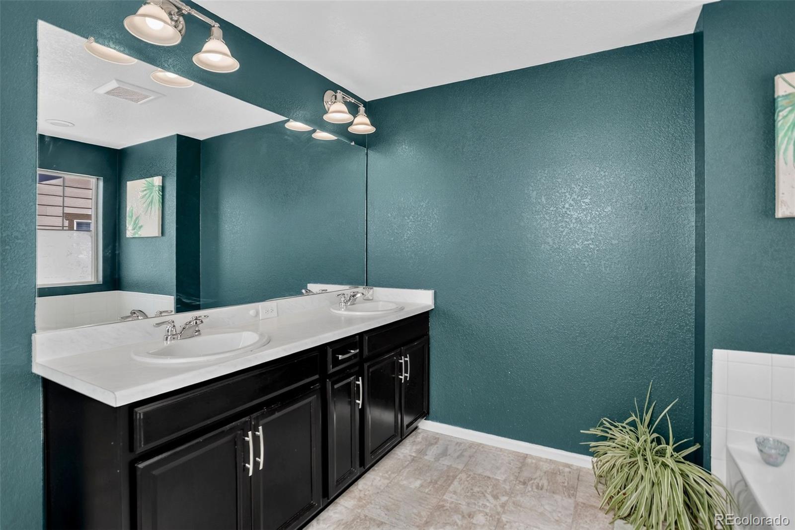 11008 Unity Lane