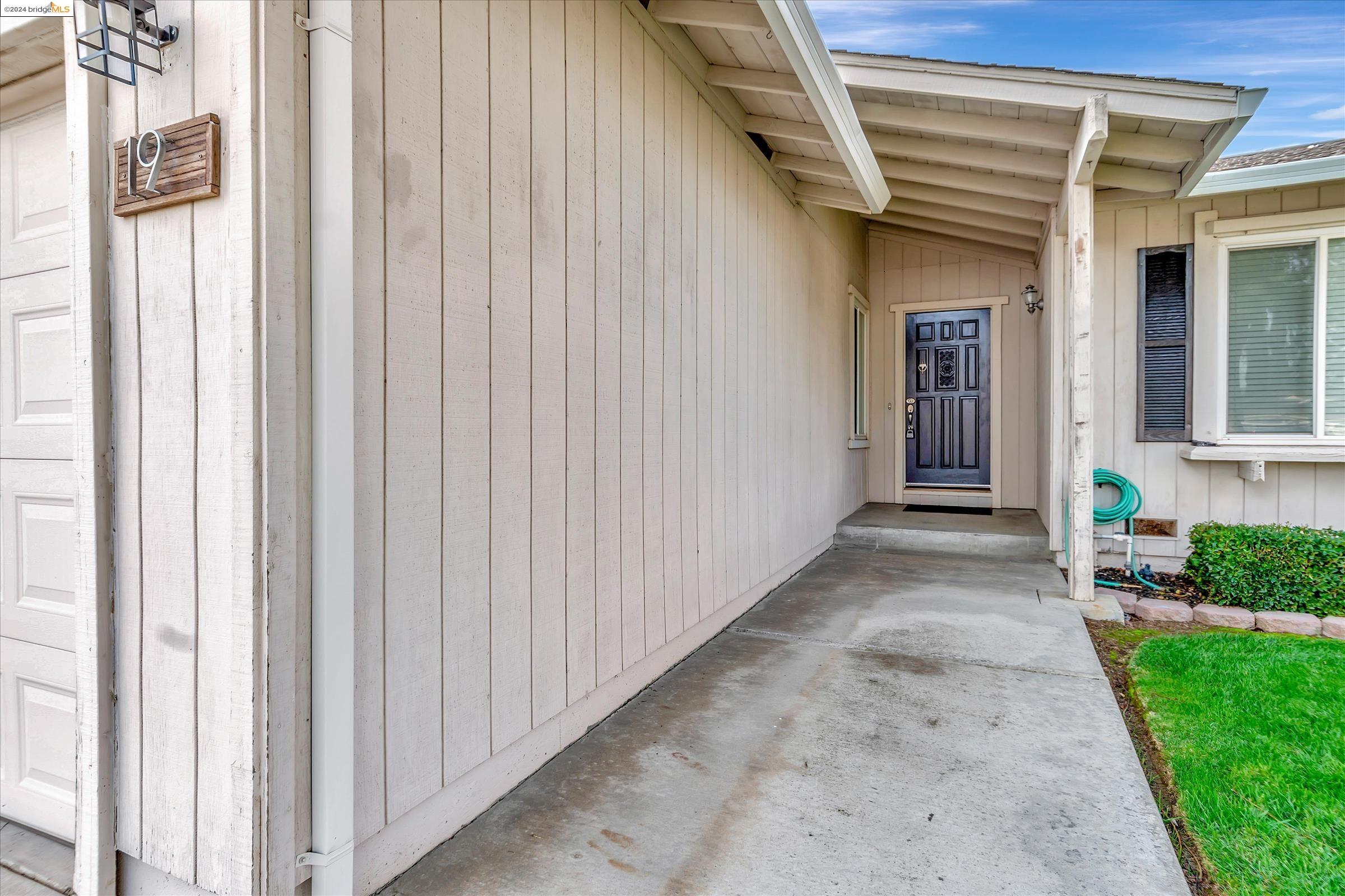 19 Mcclarren Ct