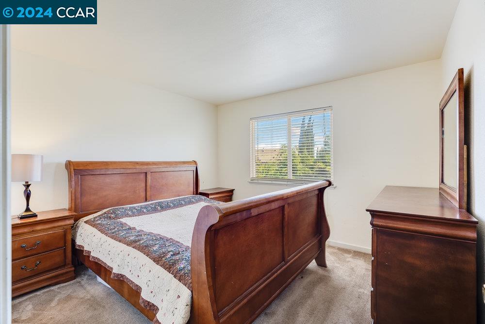 1810 Tioga Pass Ct