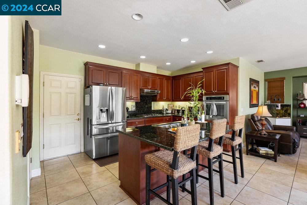 1810 Tioga Pass Ct