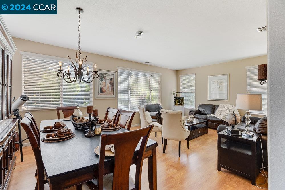 1810 Tioga Pass Ct