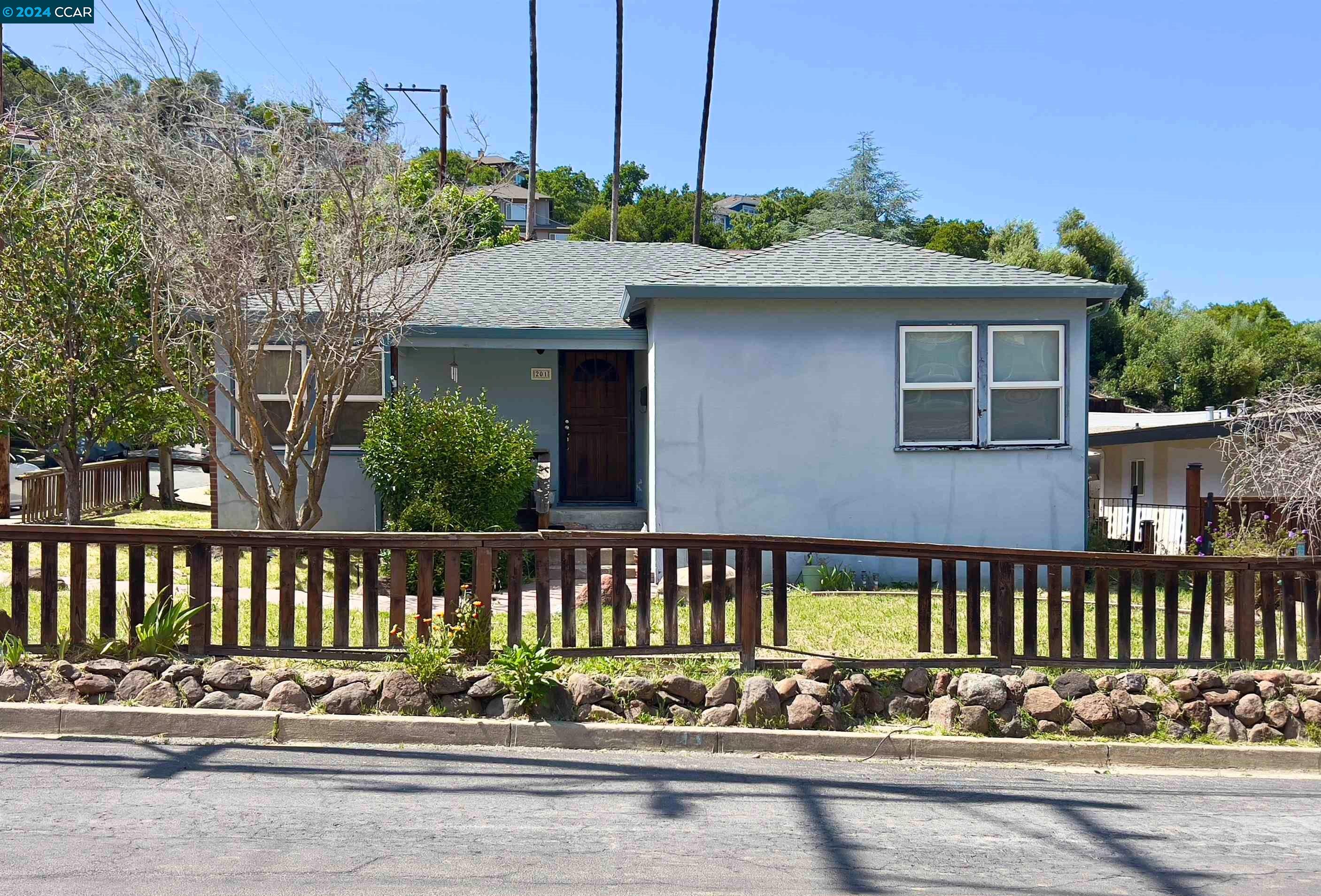 201 Arreba St