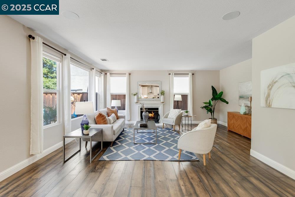 113 St Laurent Ct