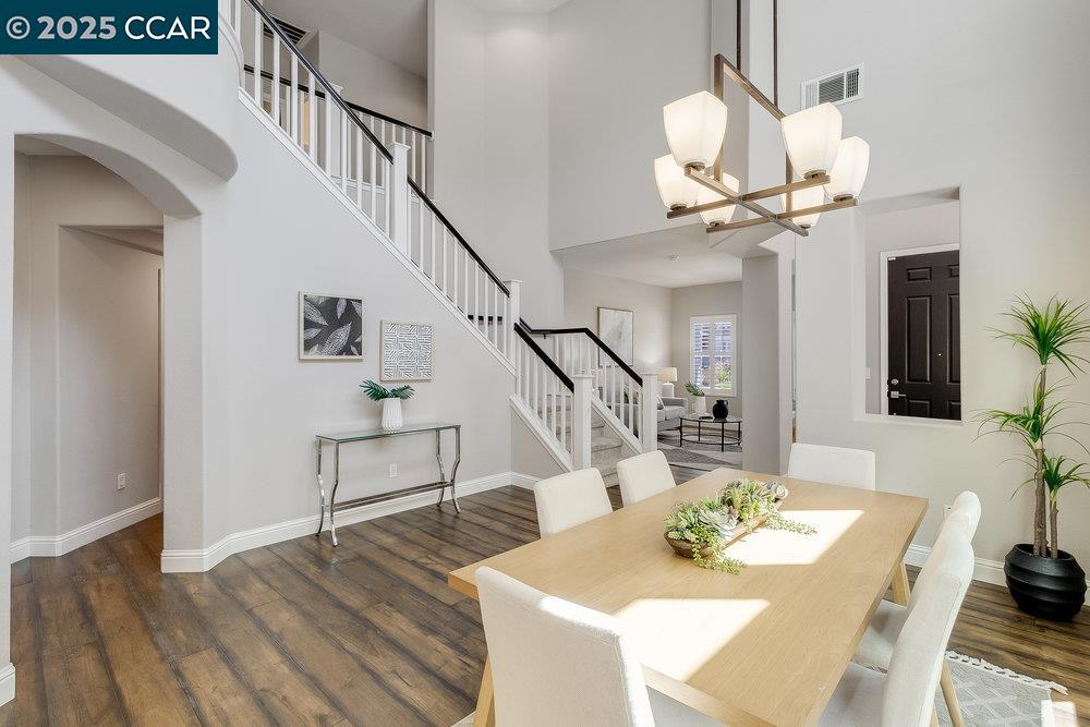 113 St Laurent Ct