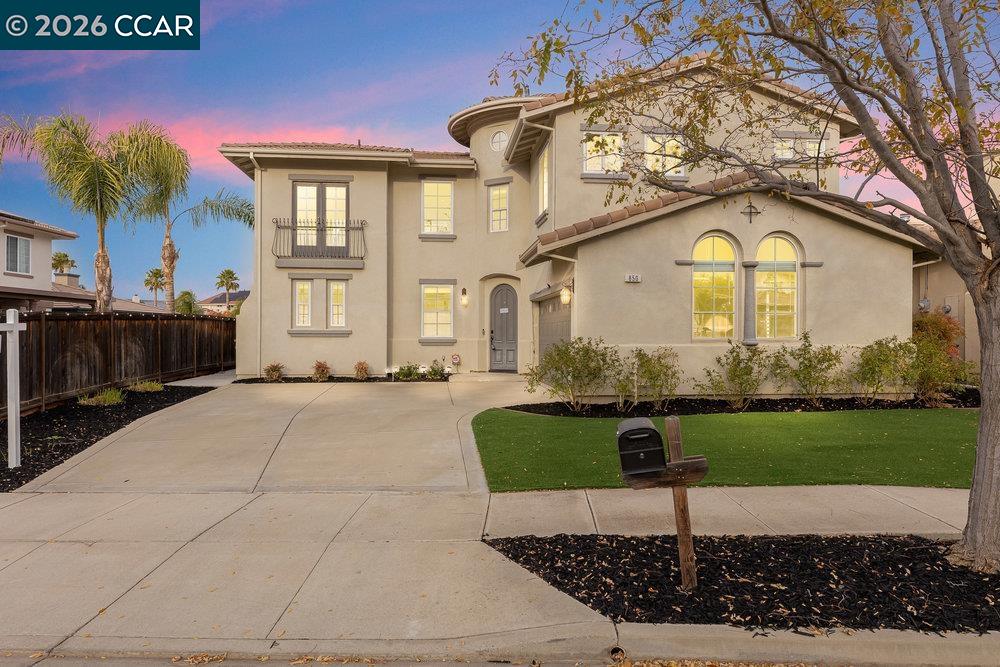 850 Monterey Ct