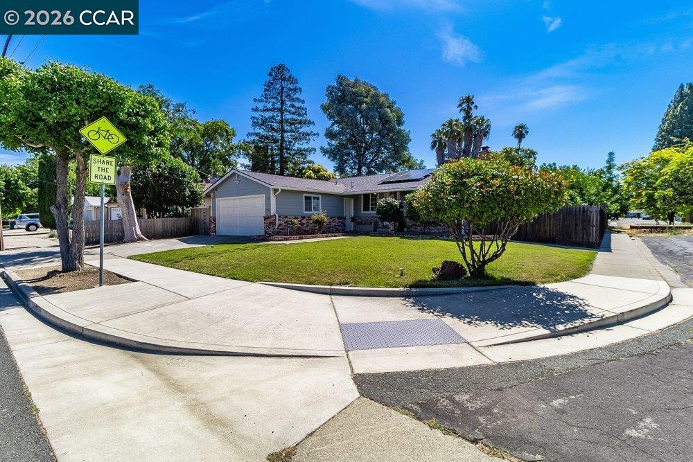 3485 Hillsborough Dr