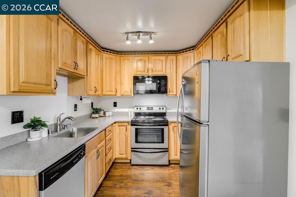 5450 Concord Blvd Unit: H2