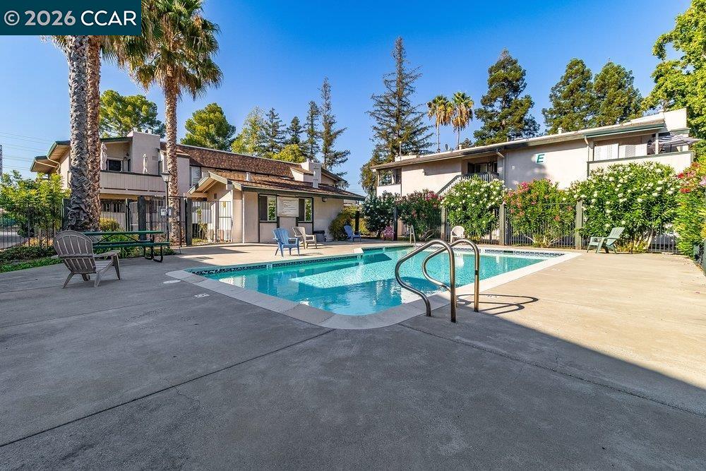 5450 Concord Blvd Unit: H2