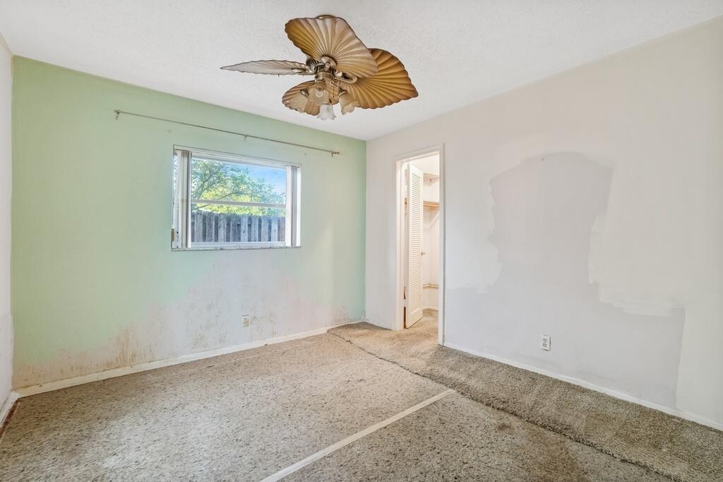 8270 NW 66th Terrace