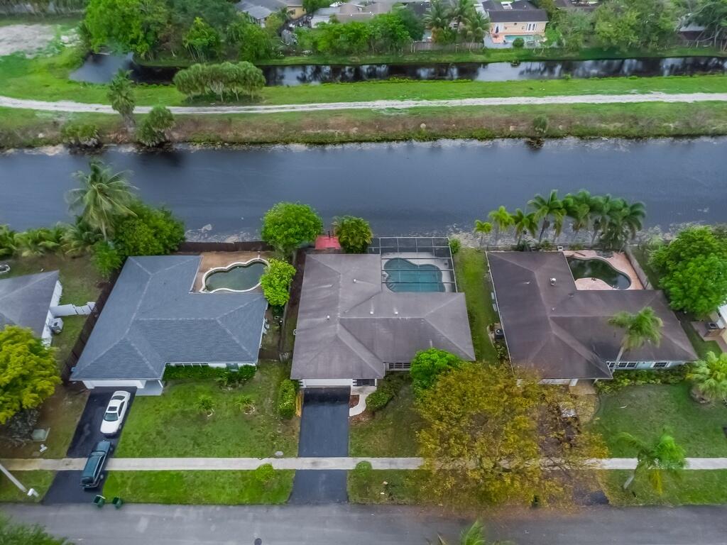 8270 NW 66th Terrace