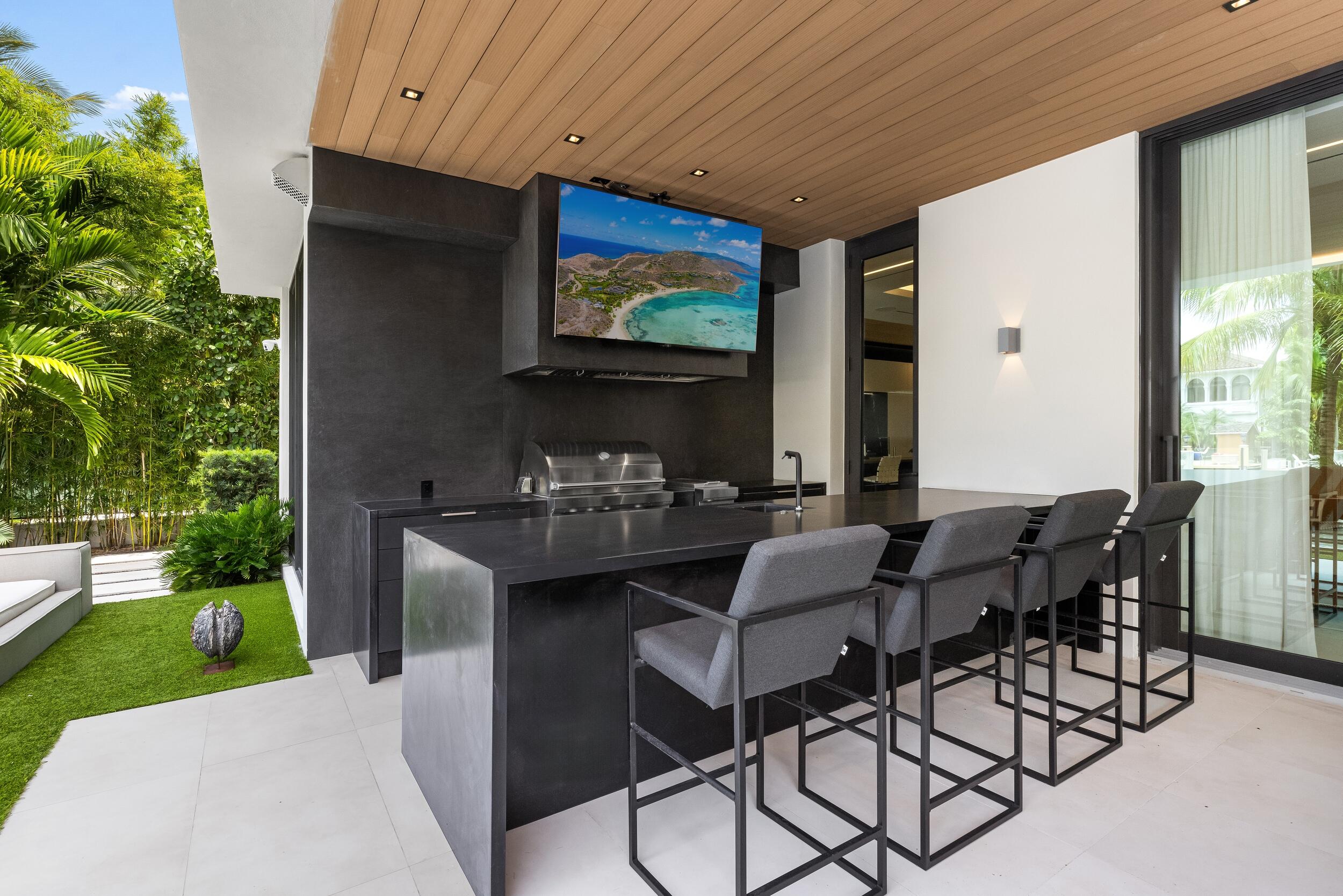 41 NURMI Drive
