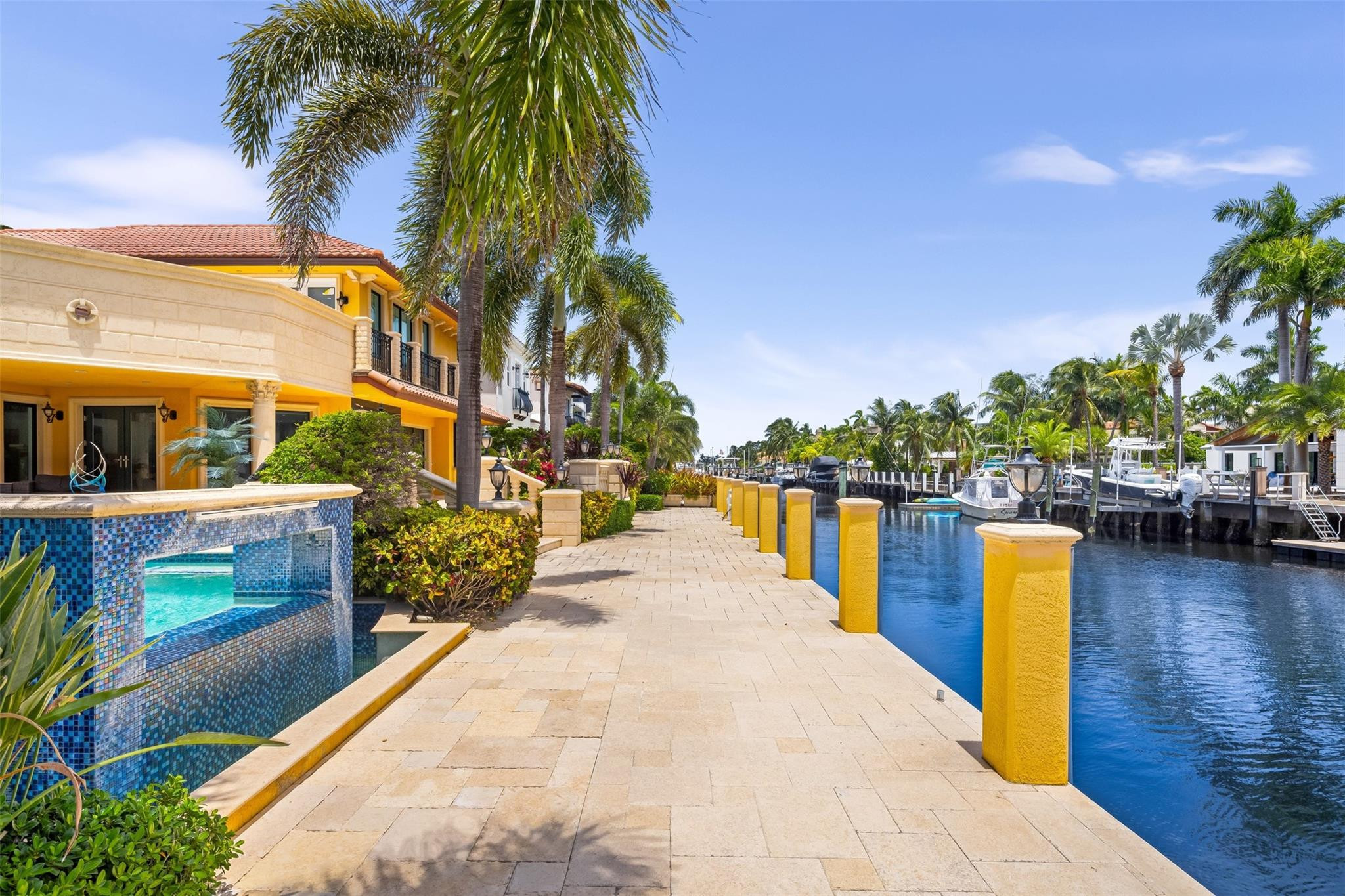 700 Royal Plaza Drive