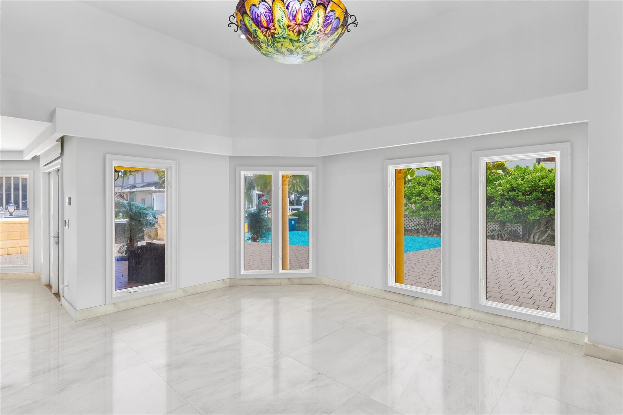700 Royal Plaza Drive