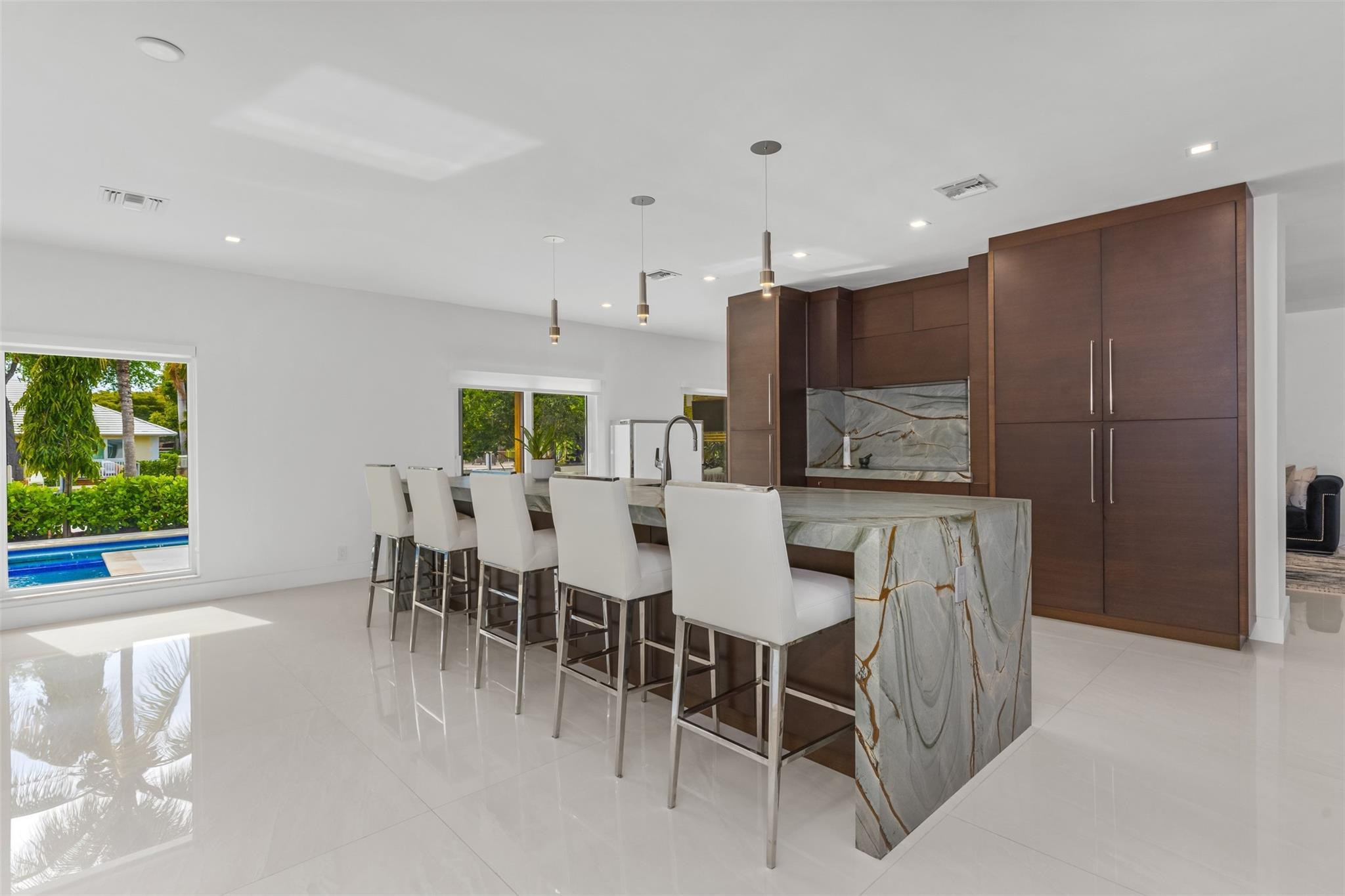 615 3rd Key Drive