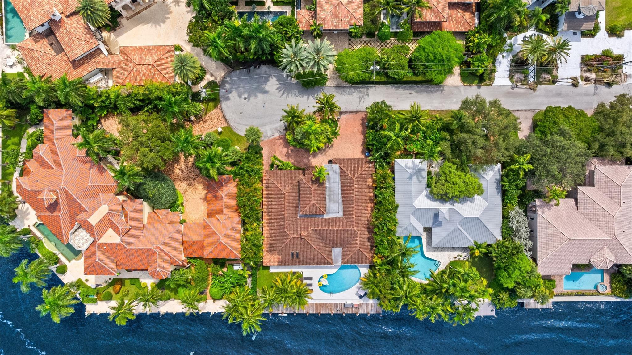 2701 Aqua Vista Boulevard