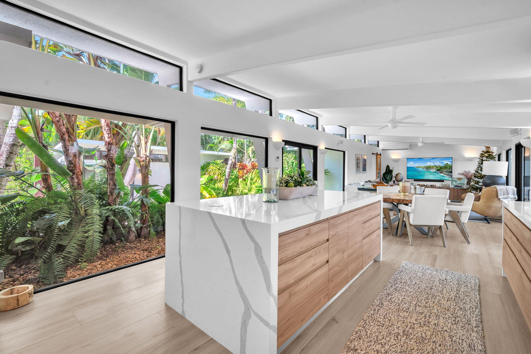 302 Coral Way