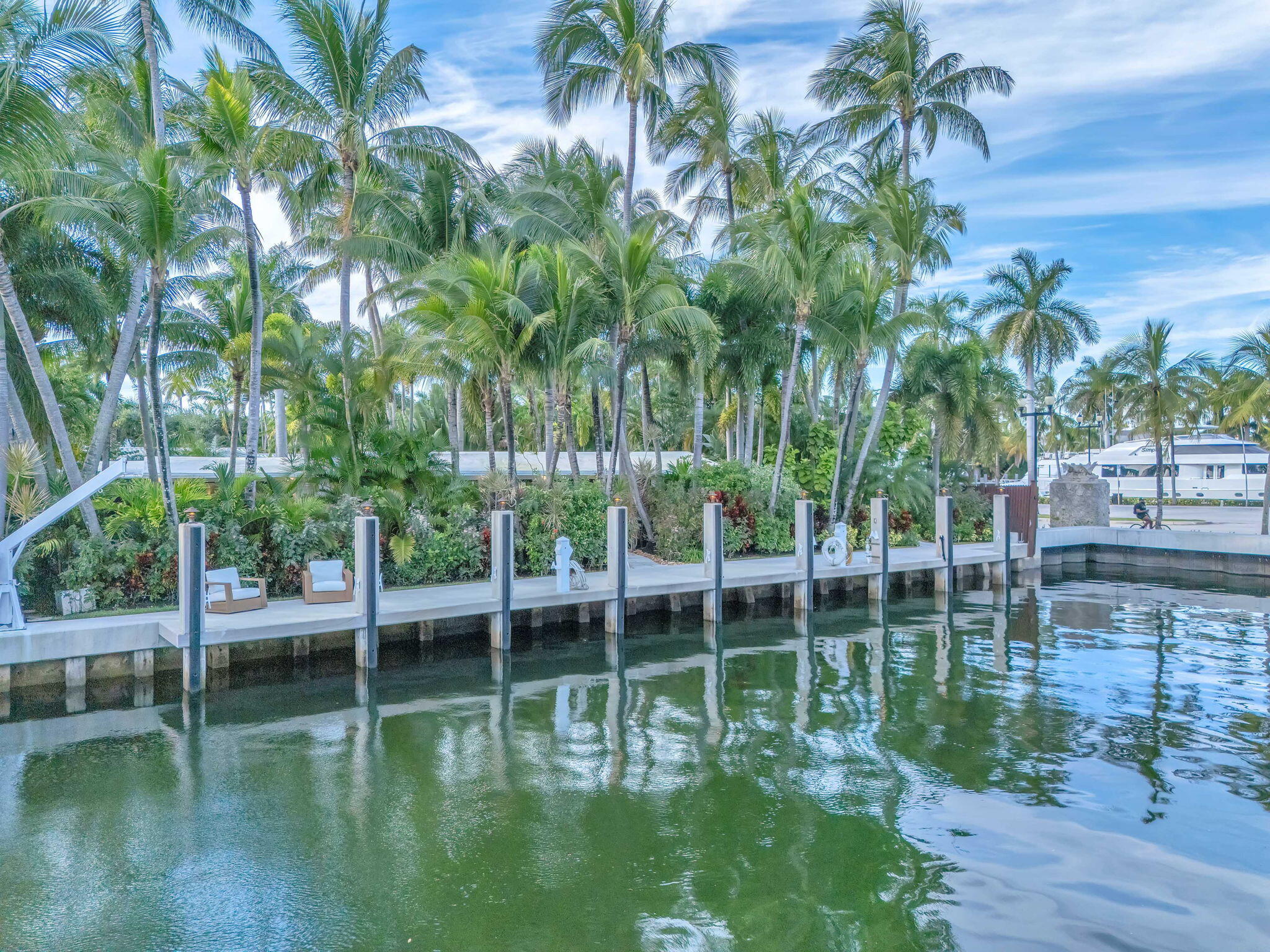 302 Coral Way