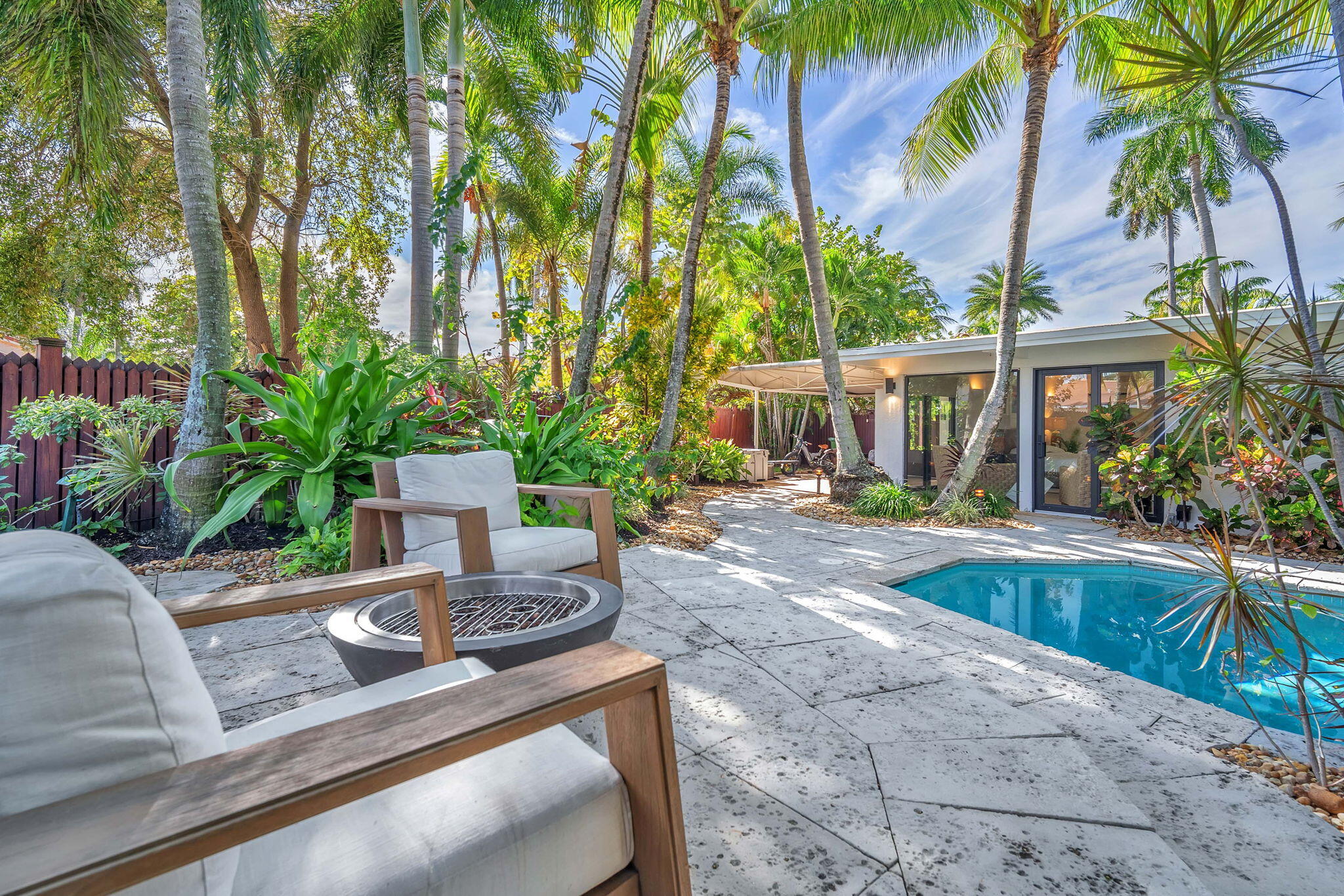 302 Coral Way
