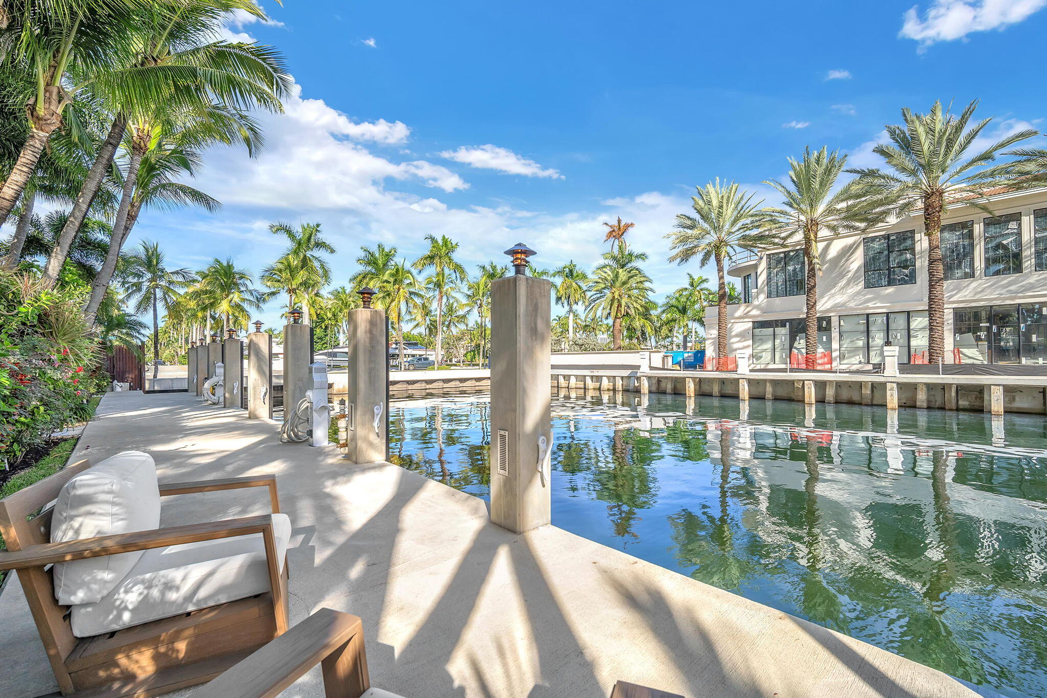 302 Coral Way