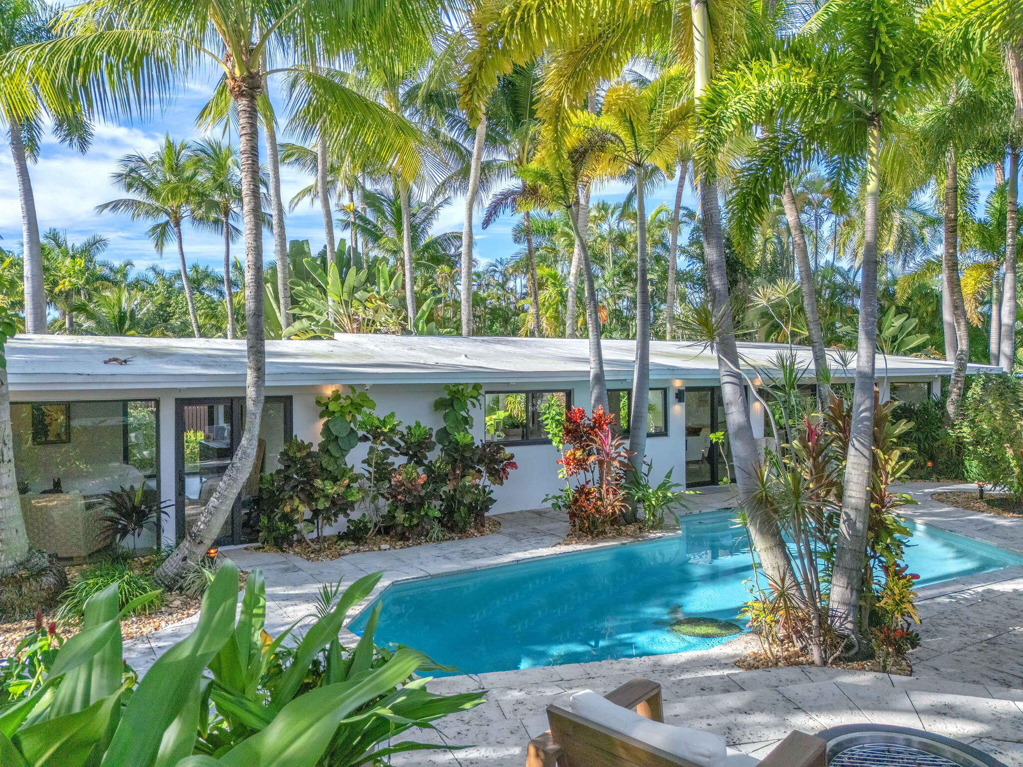 302 Coral Way