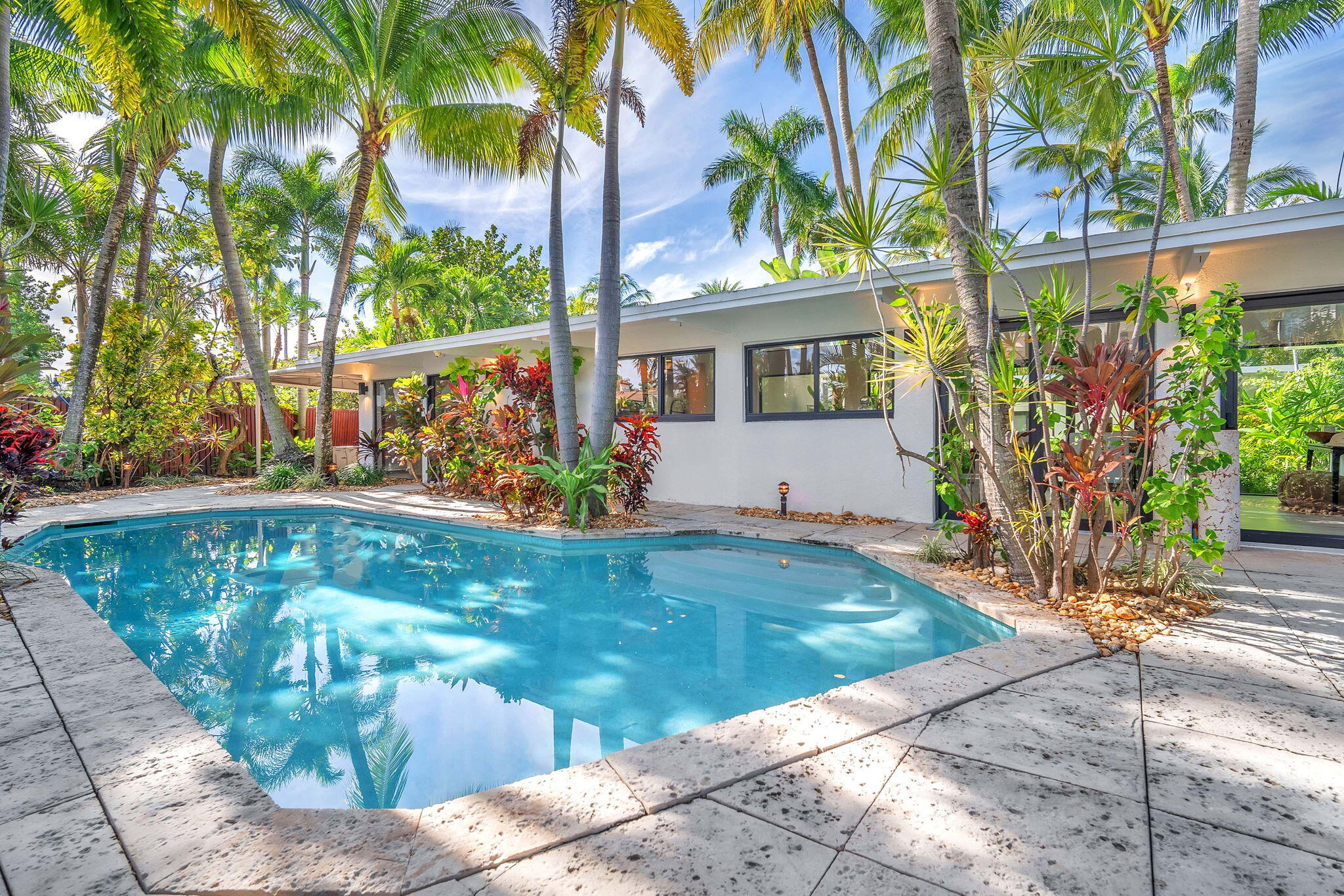 302 Coral Way
