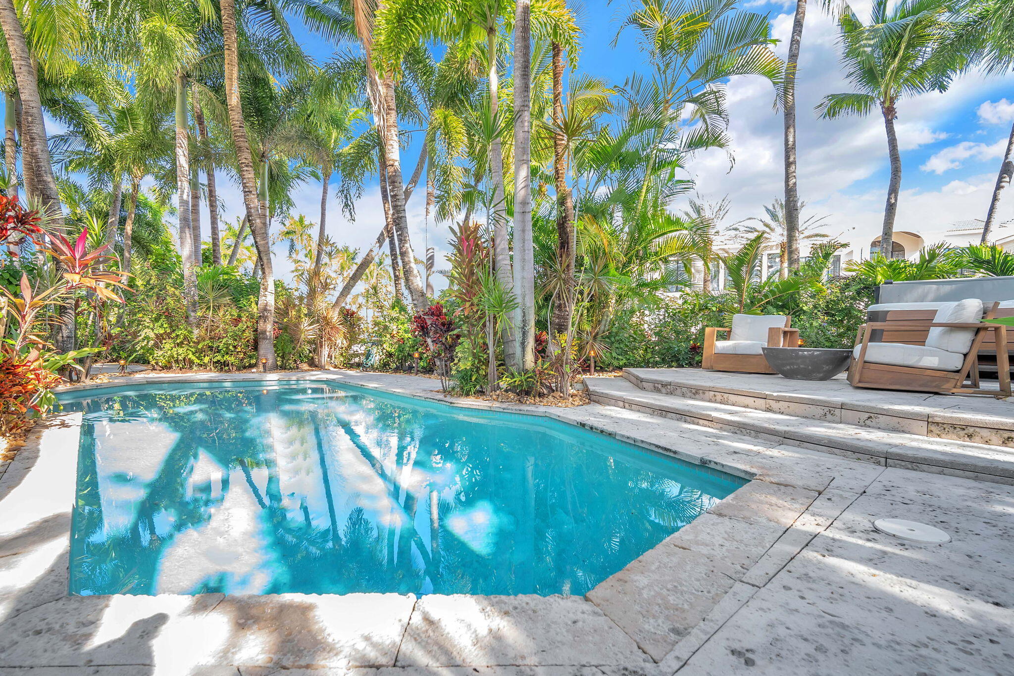 302 Coral Way