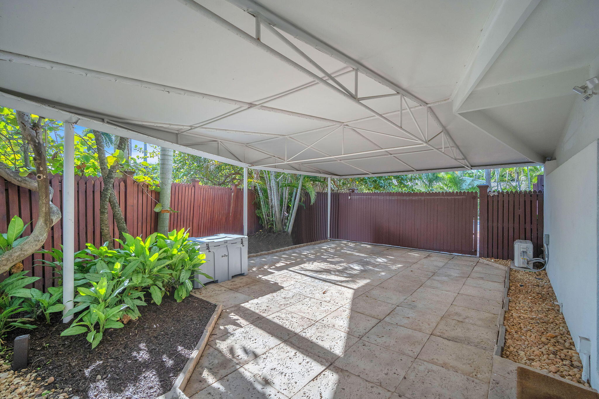 302 Coral Way