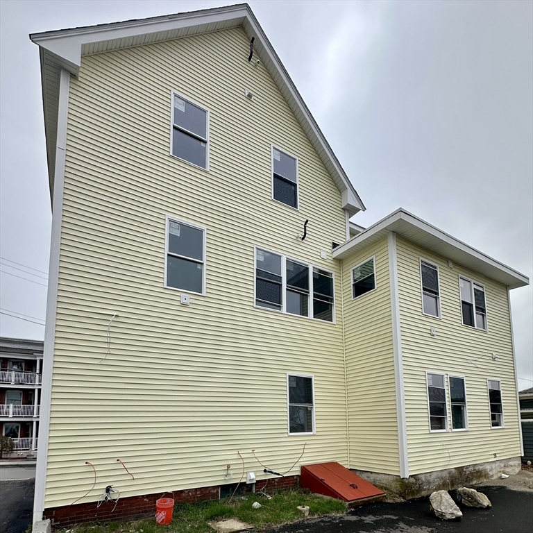 34 Franklin Court # 3