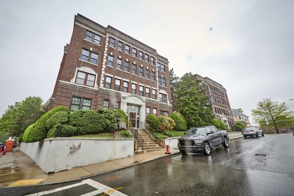 4 Chiswick Rd # 44