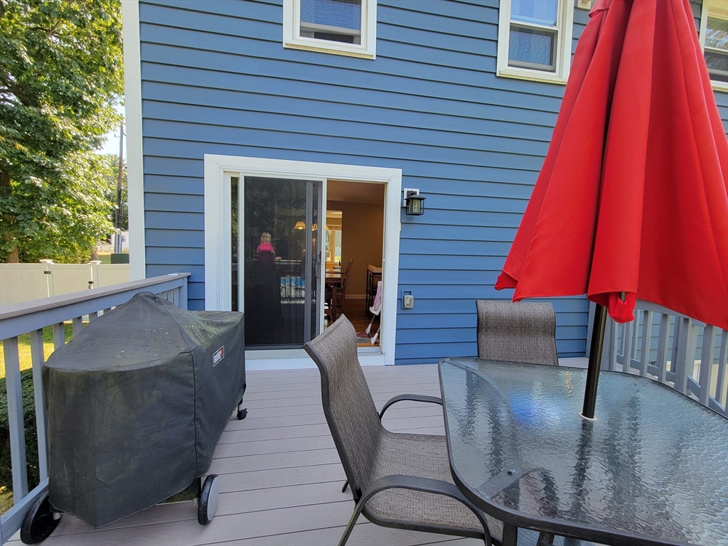 75 Brown St
