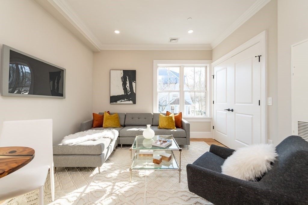 106 Forest Hills Street # 103