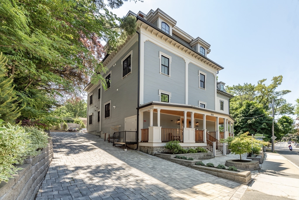 106 Forest Hills Street # 103