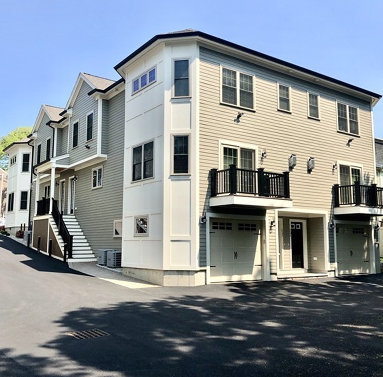 20 Hawthorne # A