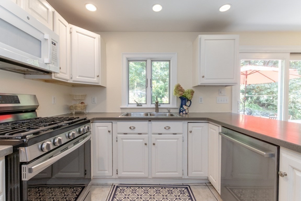 298 Maynard Rd