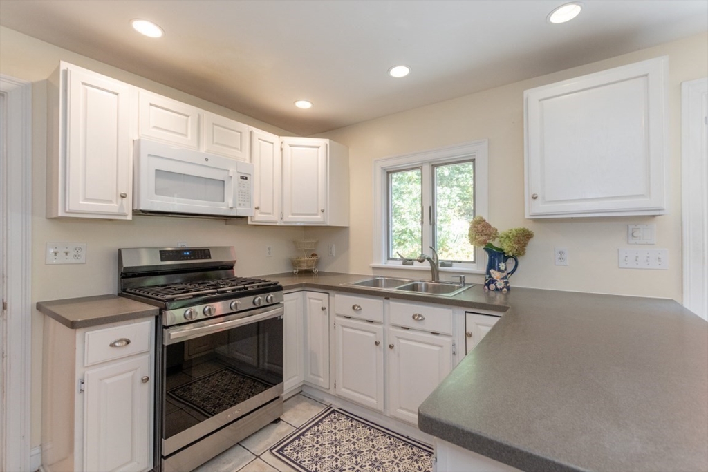 298 Maynard Rd