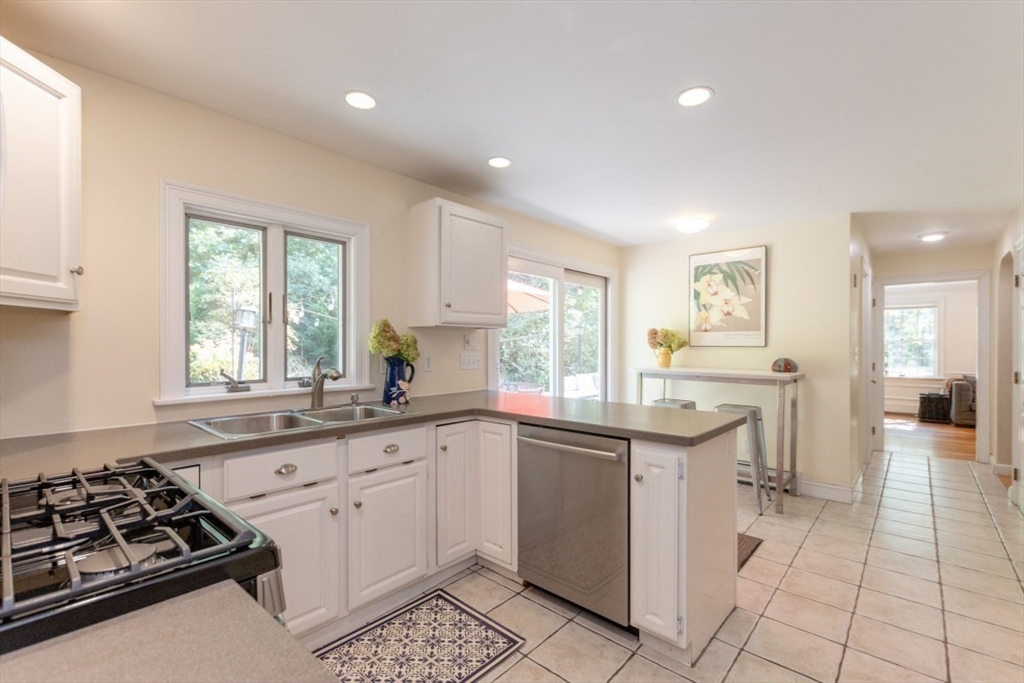 298 Maynard Rd